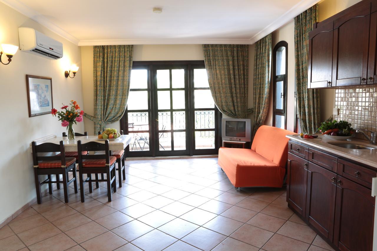 مرمريس Club Turquoise Apart الغرفة الصورة